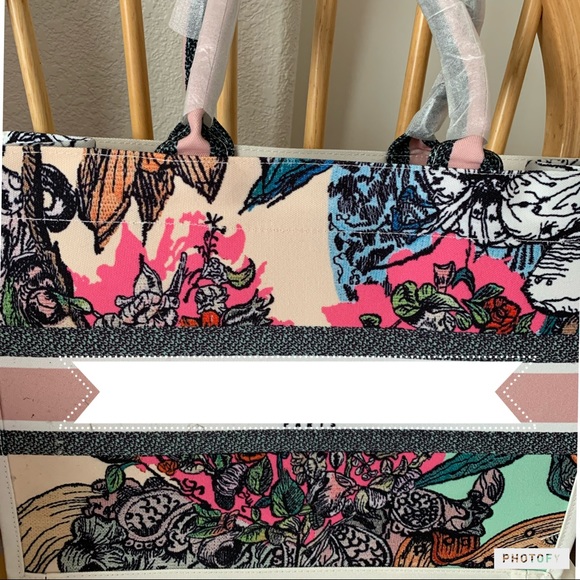 Handbags - Floral Tote